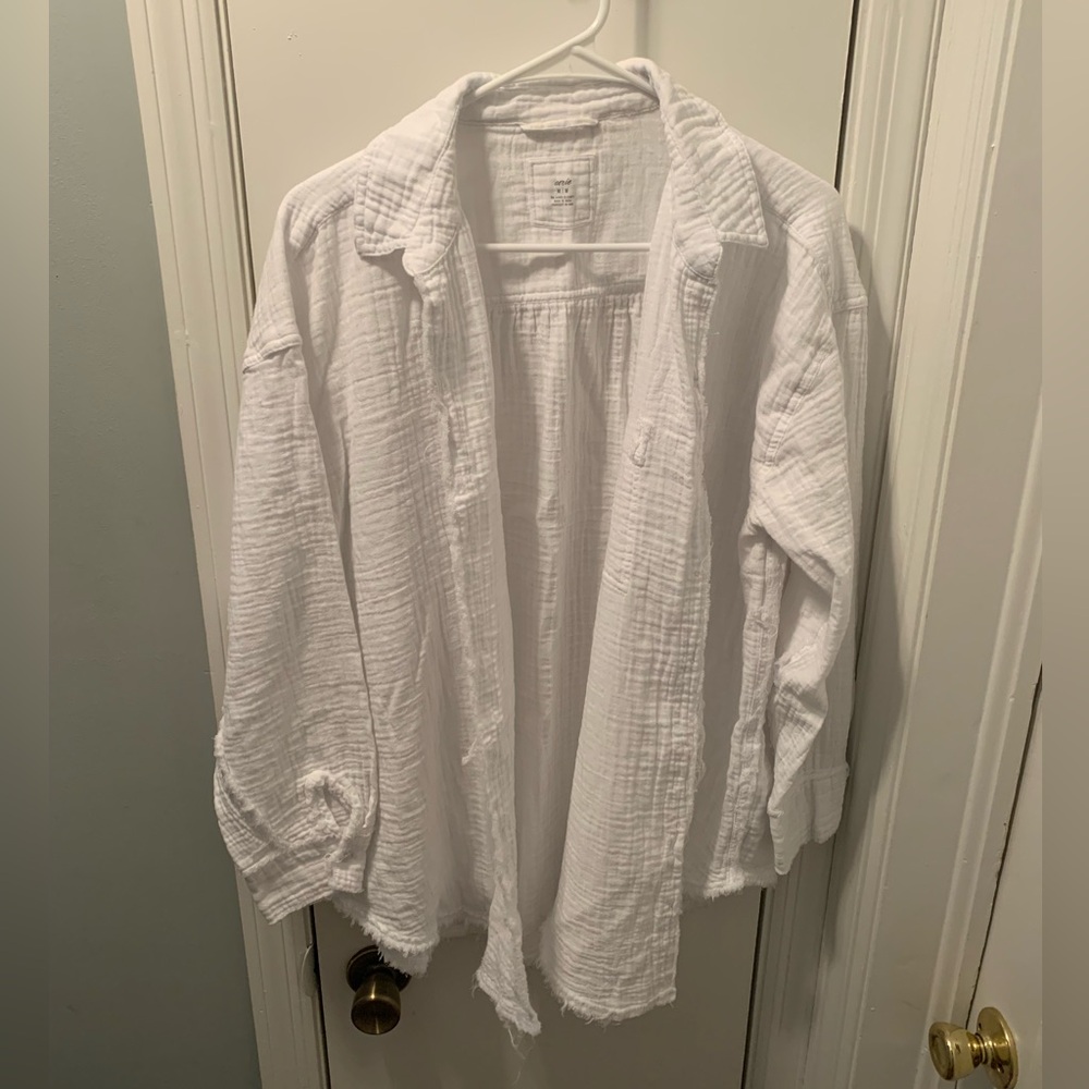 Women’s shirt/beach cover up